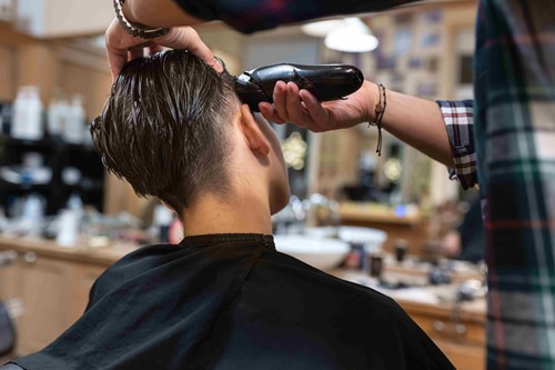 how-to-become-a-barber-2